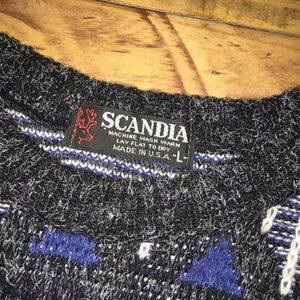 USA Made EUC Mens VTG Scandia Cosby Geometric Crew